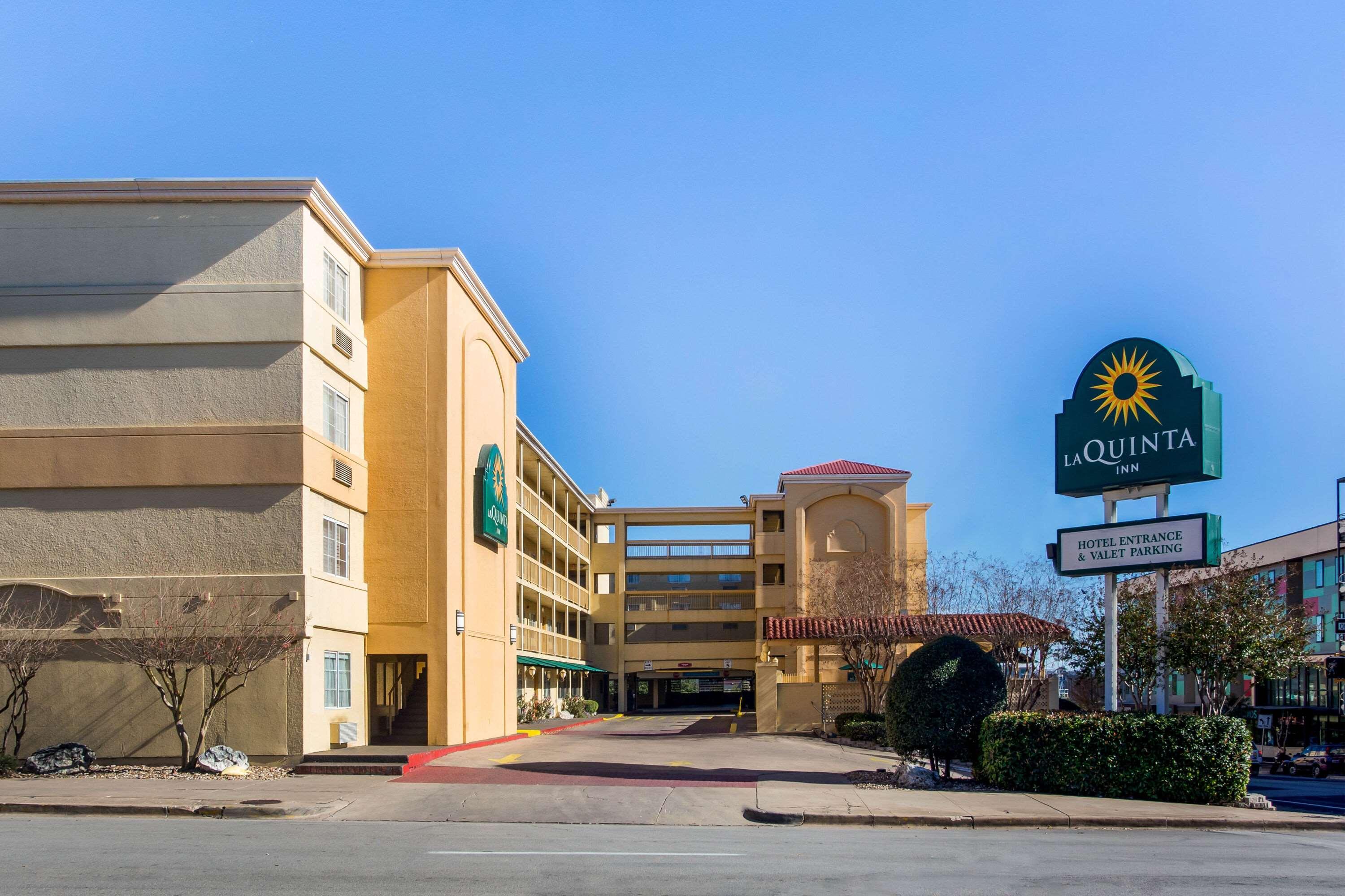 La Quinta Inn By Wyndham Austin Capitol / Downtown Exterior foto